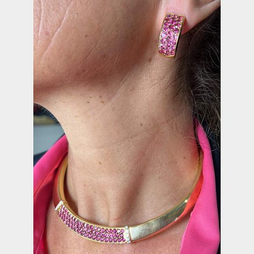 VAN CLEEF & ARPELS 18K Yellow Gold Pink Tourmaline Necklace & Earring Set