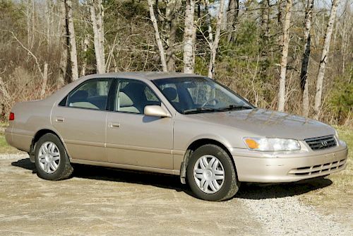 2001 TOYOTA CAMRY LE