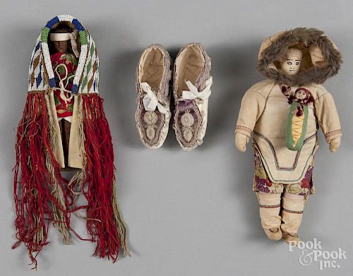 Two Native American dolls, early/mid 19th c.,