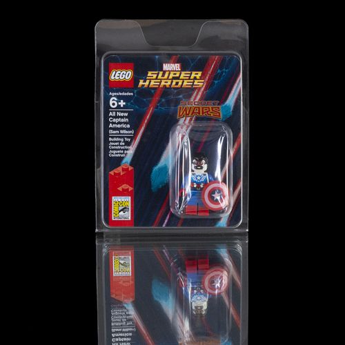 Lego Marvel Super Heroes.  Mini figura, All New Captain America (San Wilson). Figura exclusiva de SDCC, 2015.  Muy rara.