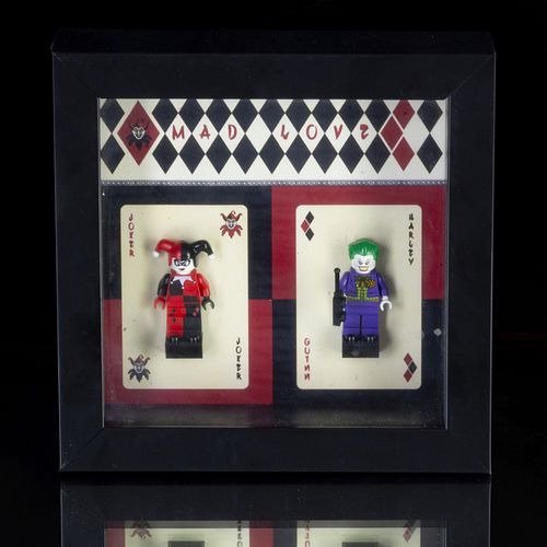 Mad Love. Joker / Harley Queen. Minifiguras LEGO.  Pegados en tablero.  Enmarcados.