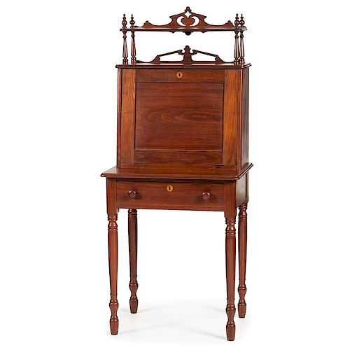 Robert E. Lee Desk Presented to his Personal Physician, Dr. Robert Madison, with Exceptional Provenance