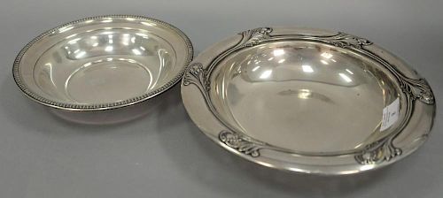 Two sterling silver bowls including a Danish style by International and small bowl. dia. 8 1/2in. & 10 1/2in., 17.2 t oz.