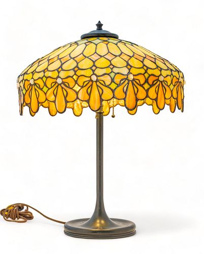 Duffner & Kimberly (American (Est. 1905)) Art Glass Table Lamp Ca. 1910-1920, H 22" Dia. 18"