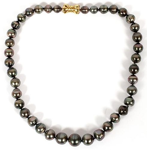 18KT YELLOW GOLD AND BAROQUE BLACK PEARL NECKLACE