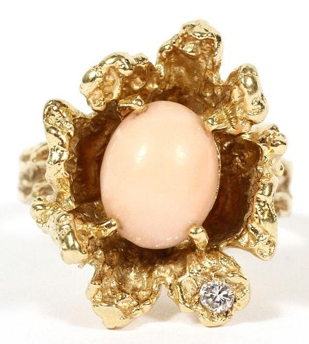 ANGEL SKIN CABOCHON CORAL & DIAMOND CHIP GOLD RING