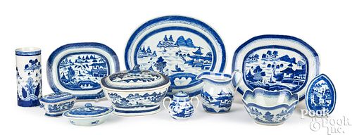 Chinese export Canton porcelain serving dishes