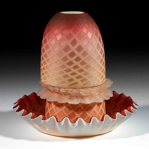 DIAMOND QUILT AIR-TRAP MOTHER-OF-PEARL SATIN GLASS FAIRY LAMP