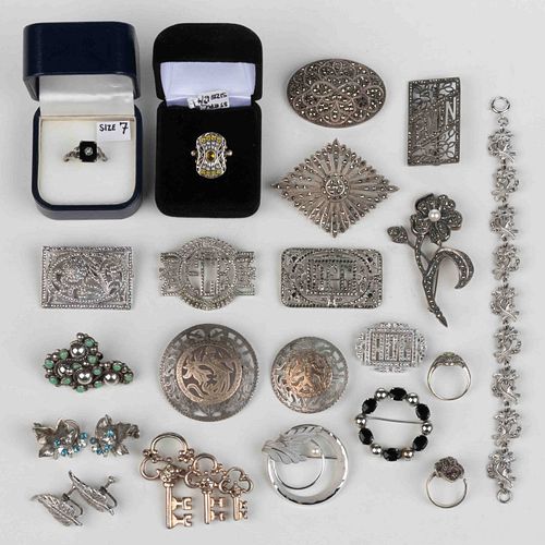 VINTAGE STERLING SILVER AND OTHER JEWELRY, LOT OF 24 PIECES