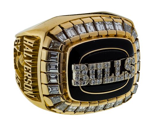 1991-1992 Chicago Bulls World Championship Jostens 14k Yellow Gold Ring