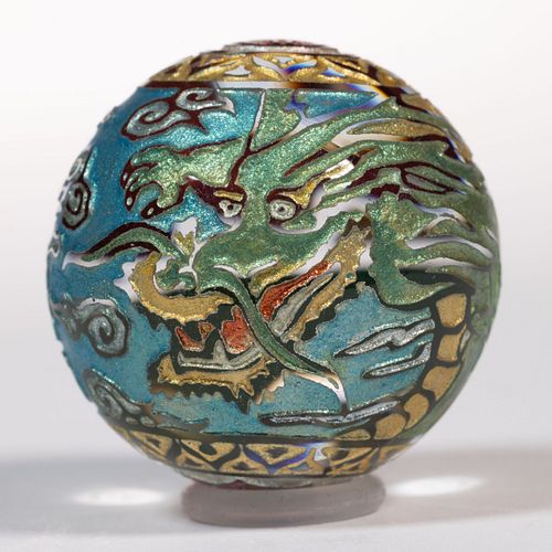 LARRY CHEN (AMERICAN, B. 1989) FLYING DRAGON AND RED SUN SAND-ETCHED AND ENAMEL-DECORATED STUDIO ART GLASS MARBLE