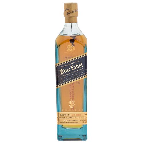 Johnnie Walker. Blue Label. Blended Scotch whisky. En estuche.