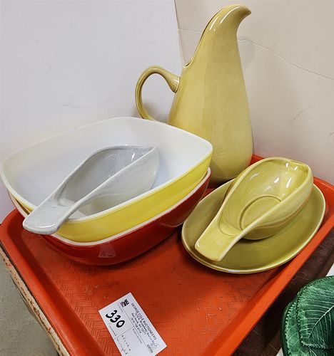 Tray 3 Pc Russel Wright- 11" Pitcher + Gravy Boat + Liner + Gravy Boat + 2 Pyrex Bowls 3 1/4"H X 91/4" Sq 