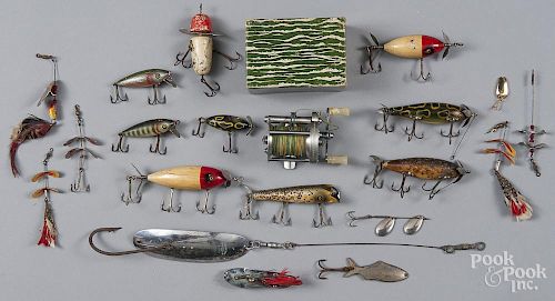 Nine Pflueger wood fishing lures, to include Globe, Baby Mustang, Scoop etc., together with a group