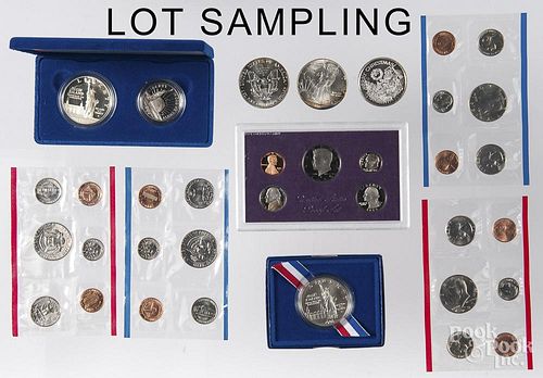 Assorted US coin sets, to include a 1986 United States Liberty Coin set, two partial collector's boo