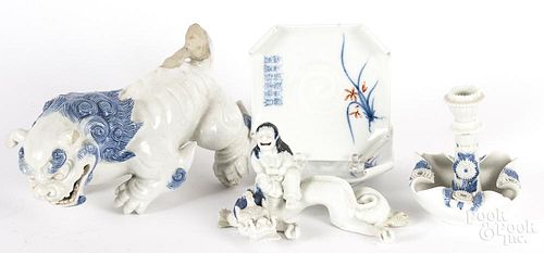 Chinese porcelain, to include a foo lion, a chambe