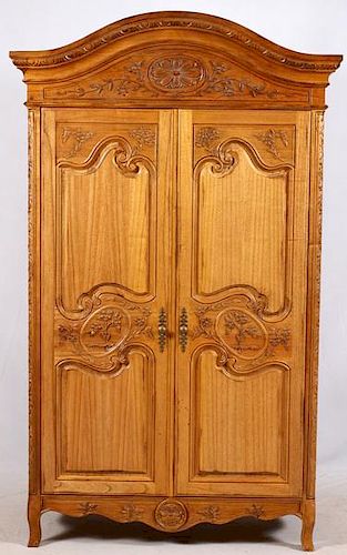 COUNTRY FRENCH STYLE CARVED OAK ARMOIRE