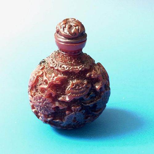 OLD CARVING SNUFF BOTTLE