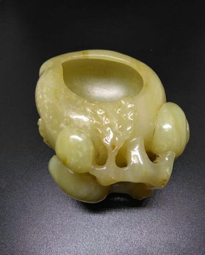 Chinese Jade Peach shaped washer, 7.5 cm x 6 cm x 4.8 cm
