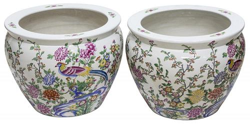 (2)CHINESE FAMILLE ROSE PORCELAIN FISH BOWLS