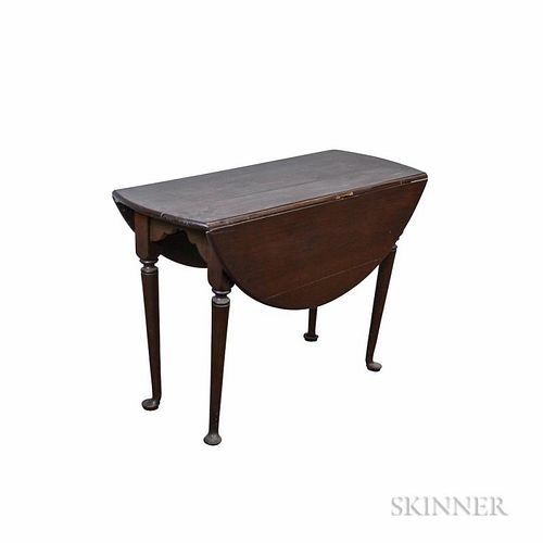 Queen Anne Stained Wood Drop-leaf Table