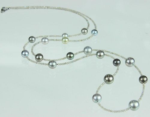 A Ladies Cultured Pearl & Labradorite Necklace