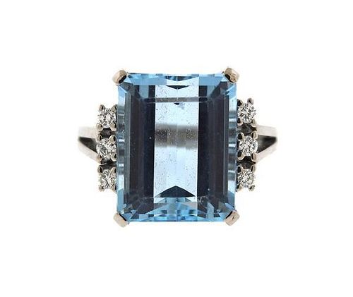 18K Gold Diamond Aquamarine Ring