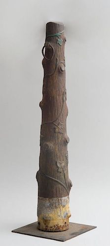 CAST-IRON TREE TRUNK-FORM HITCHING POST