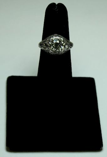 JEWELRY. 2+ Cttw Diamond and Platinum Ring.