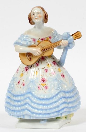 HEREND HAND PAINTED PORCELAIN FEMALE FIGURINE