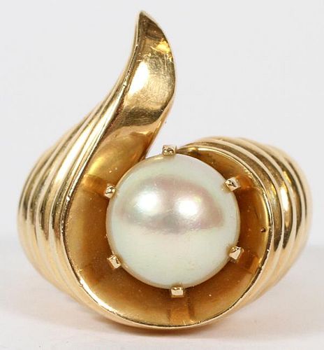 10MM CULTURED PEARL AND 14KT YELLOW GOLD RING