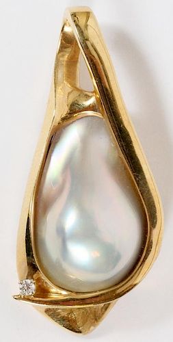 PEAR SHAPE BLISTER PEARL & 14KT YELLOW GOLD PENDANT