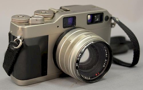 Contax G1 green label with Zeiss Planar 45/2 T*.
