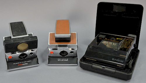 Three piece lot to include Polaroid SX70 lot with SX-70 Sonar One Step (leather loss), SX-70 original brown, and Spectra with