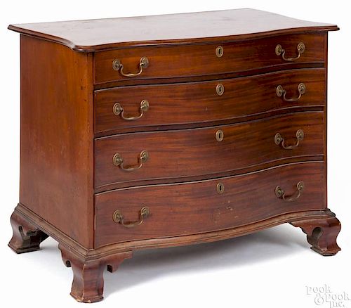 New England Chippendale serpentine front chest of drawers, ca. 1780, 32 1/2'' h., 39'' w.