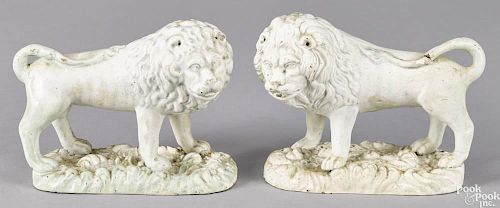 Pair of English pearlware lions, ca. 1800, 5 1/2'' h., 6 3/4'' w.