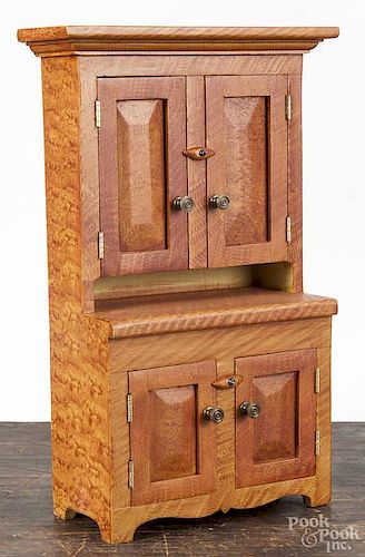 Contemporary painted pine doll cupboard, 14 3/4'' h.