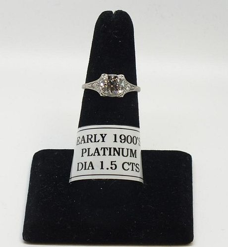 Art Deco Platinum and Diamond Ring 1 Carat Diamonds on the side