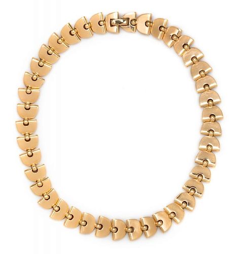 A Retro Yellow Gold Link Necklace, 45.60 dwts.