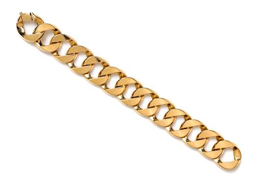 An 18 Karat Yellow Gold Curb Link Bracelet, Verdura, 62.50 dwts.