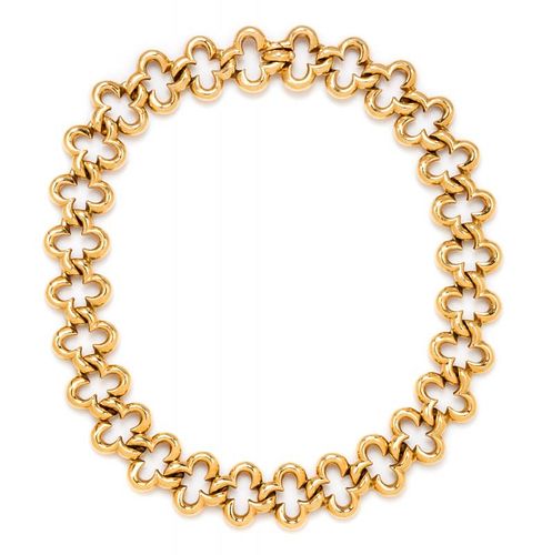 An 18 Karat Yellow Gold Quatrefoil Link Necklace, Jean Vitau, 78.30 dwts.