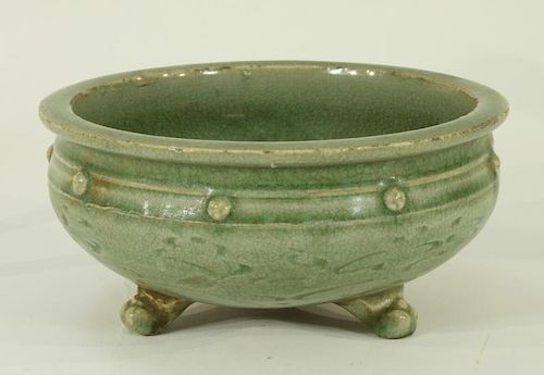 Chinese Ming Dynasty Incised Celadon Tripod Bowl