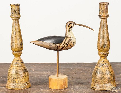Contemporary carved and painted shorebird decoy, 8 3/4'' h., together with a pair of contemporary pai
