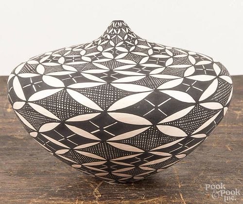 Acoma pottery jar, by Sandra Victorino, 5'' h.