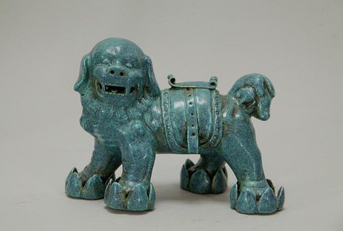Qing Dynasty Chinese Porcelain Lion