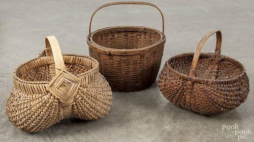 Three splint gathering baskets, 19th c., tallest - 12''.