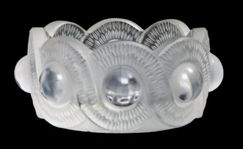 A Lalique Circular Dish Diameter 4 inches.