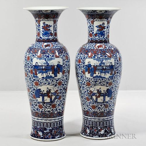 Pair of Blue and White Underglaze Copper-red Palace Vases 一对红釉蓝白瓷宫廷花瓶