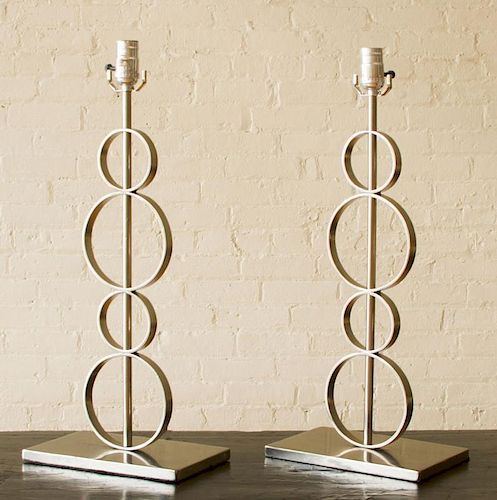 PAIR OF CONTEMPORARY POLISHED METAL TABLE LAMPS, OF RECENT MANUFACTURE