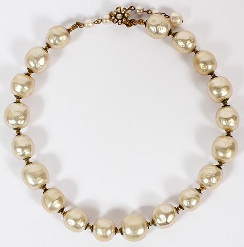 MIRIAM HASKELL BAROQUE FAUX PEARL NECKLACE